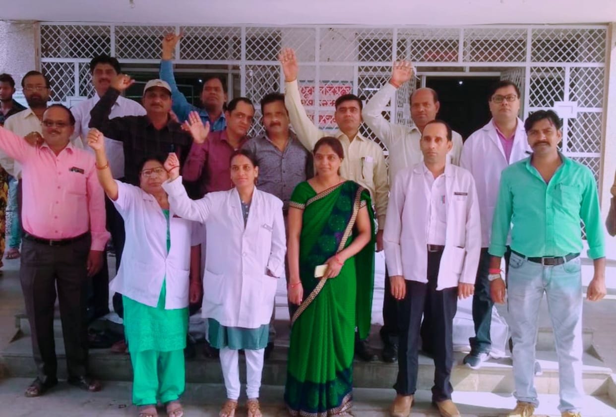 Pharmacists were out of work for two hours in Lohia