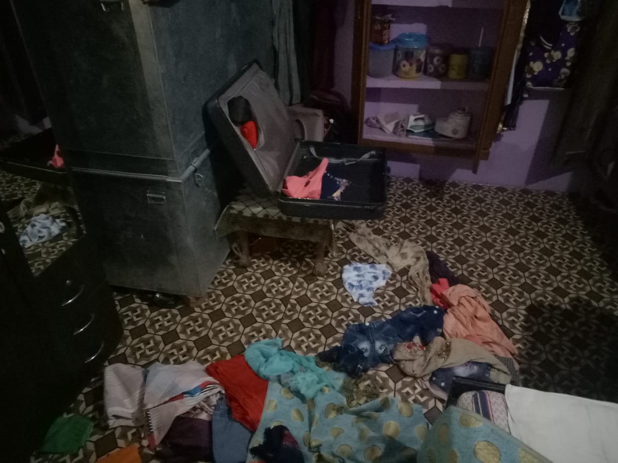 Sneaked into the house in RS Pura