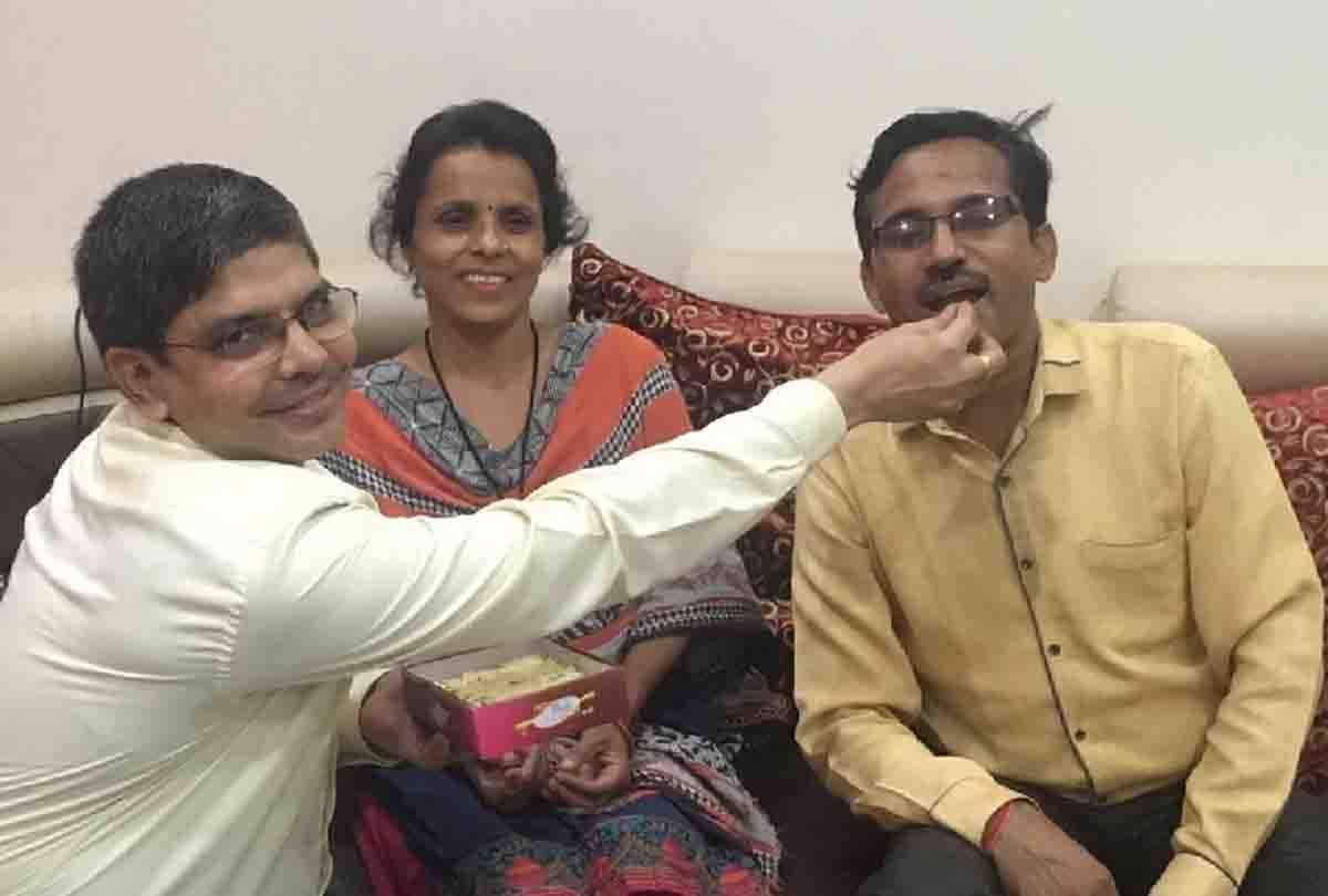 Visually impaired awdhesh passed PCS exam 2017