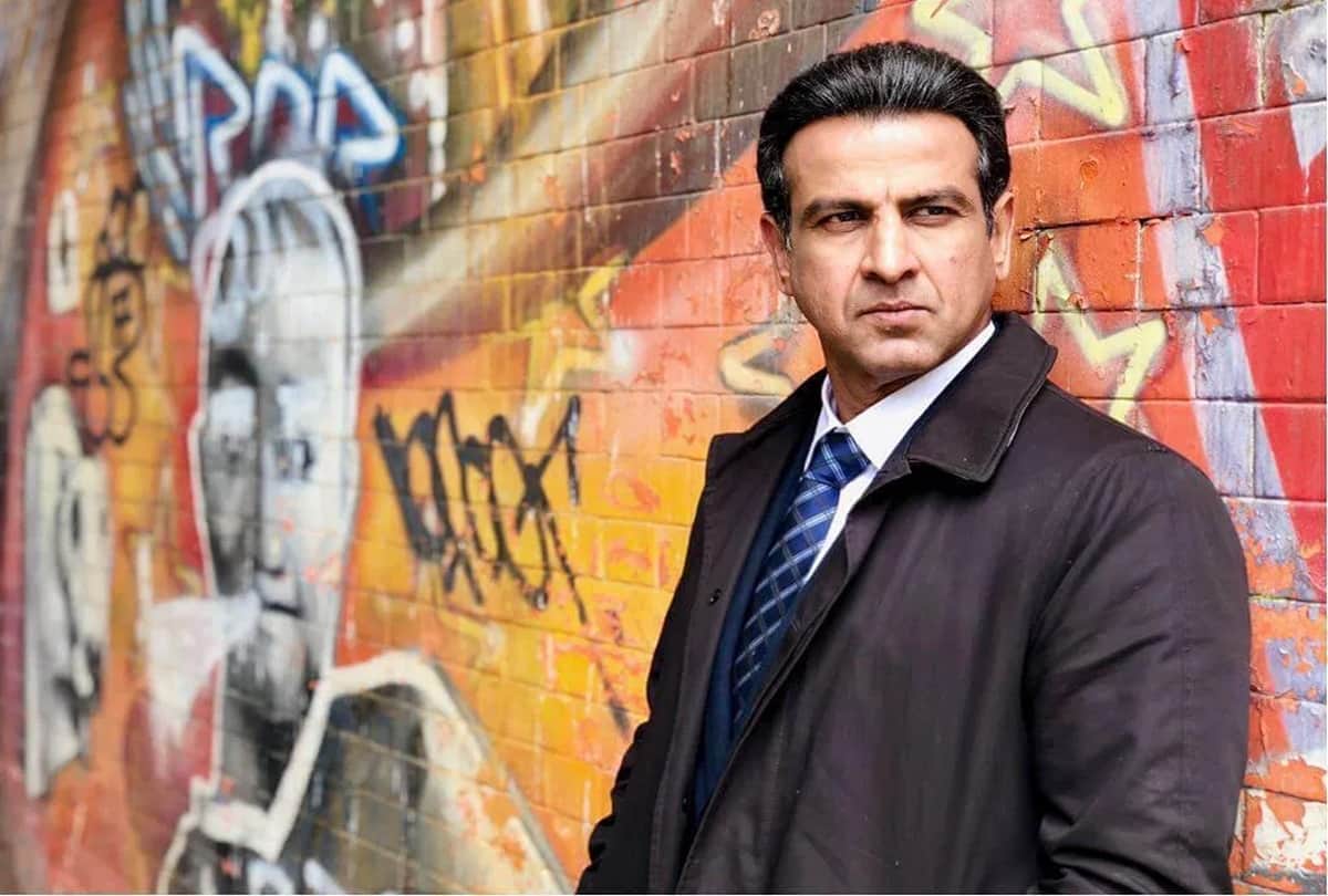 Ronit Roy vaccinated with first dose of corona vaccine shared photo on instagram