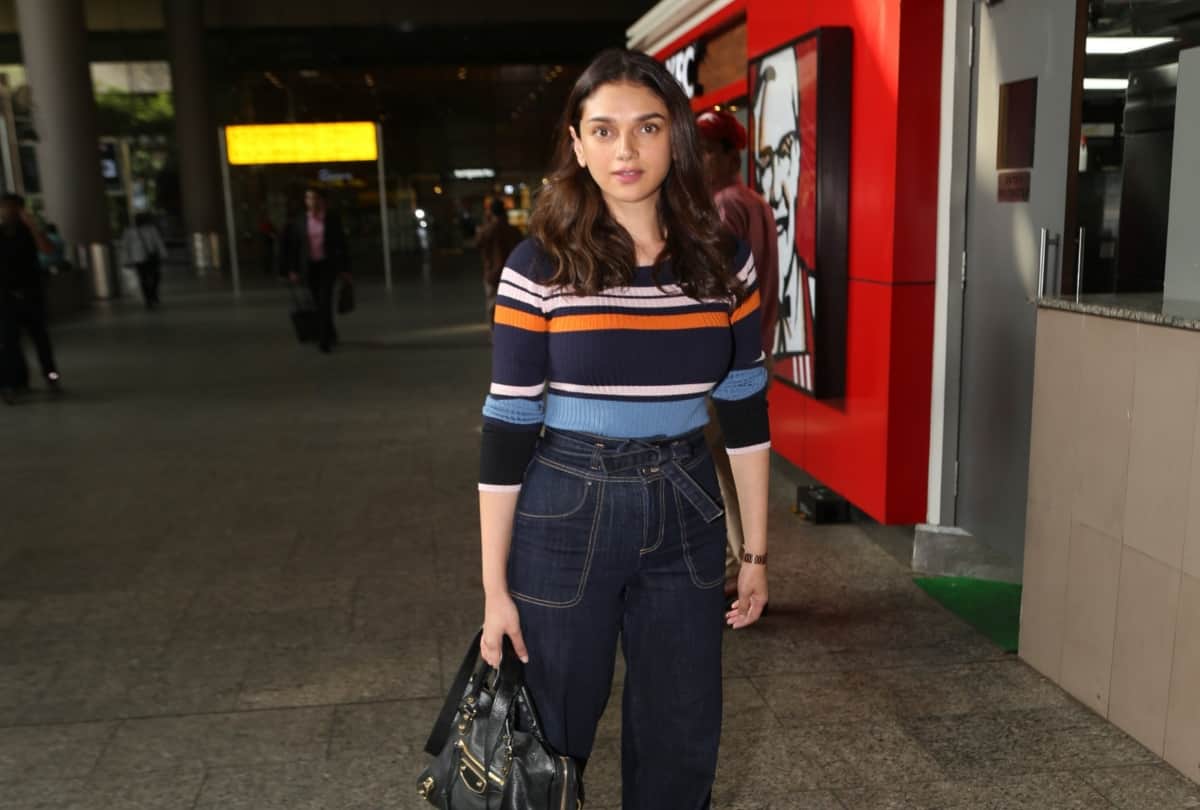 janhvi kapoor to shilpa shetty here bollywood celebs spotted