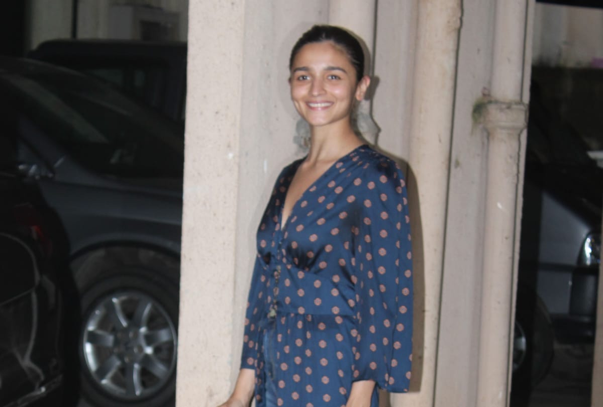 janhvi kapoor to shilpa shetty here bollywood celebs spotted
