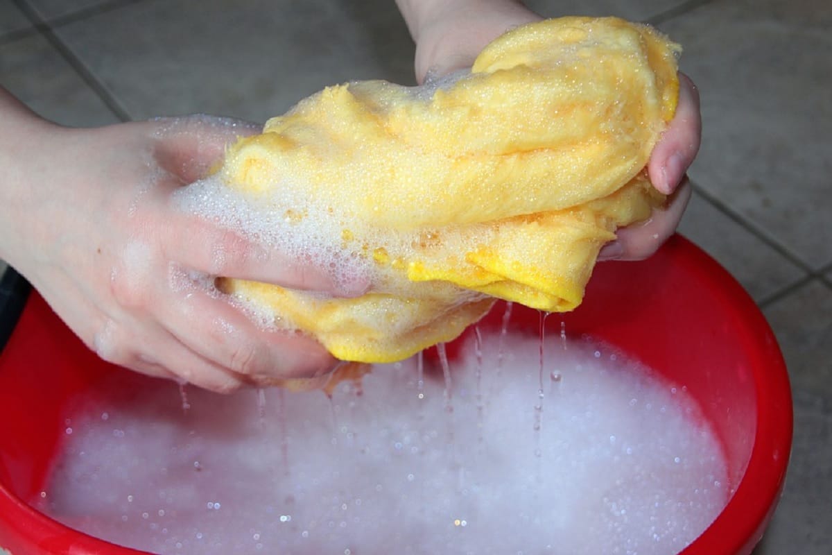 Diwali 2019: Know the Trick for Diwali Cleaning in Easy Way