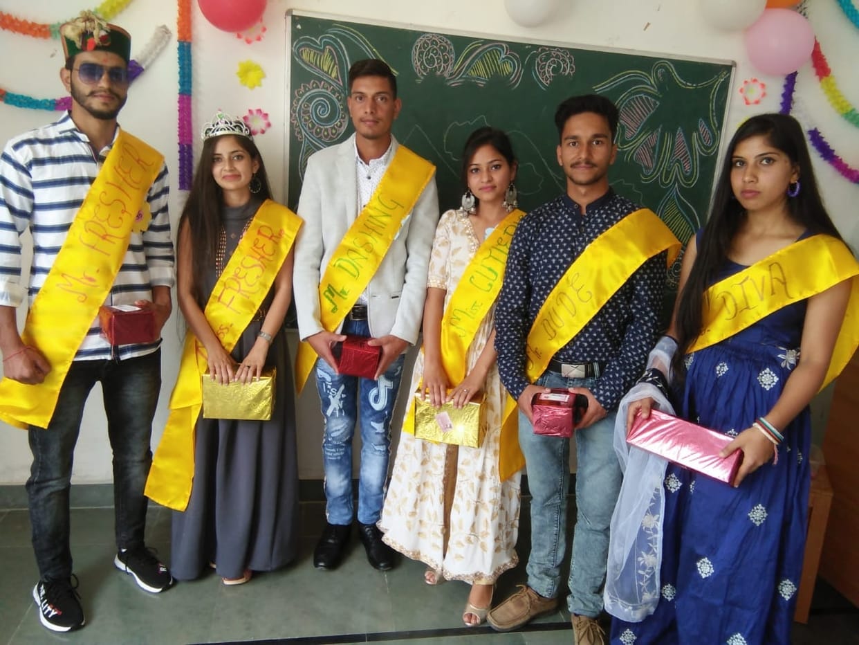anamika miss anuj mr fresher  priydarshani bed college