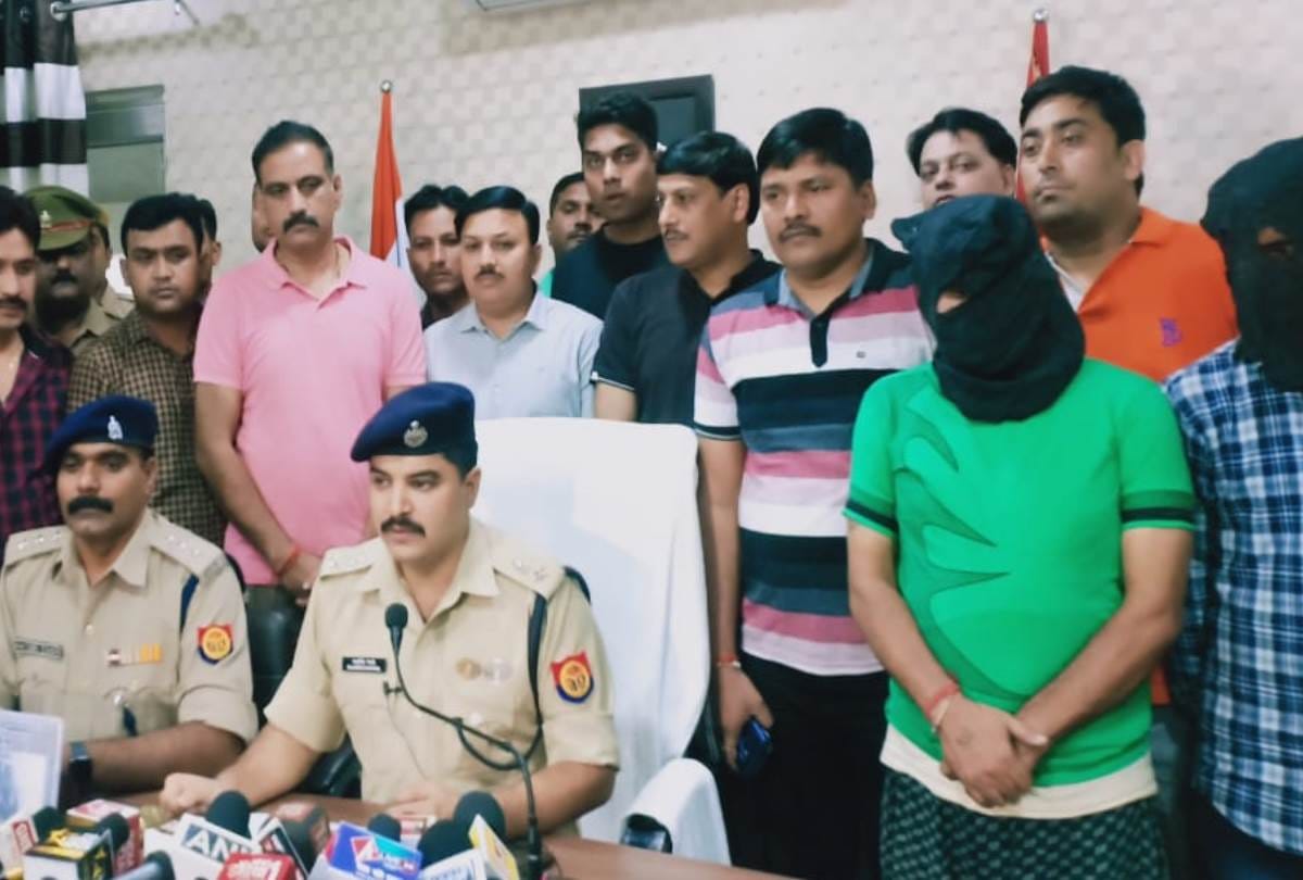 smuggler and two shooter arrested in murder case of pudi seller deepak verma