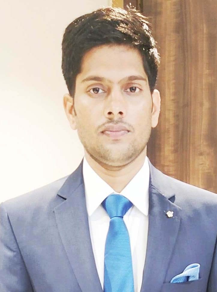 Amit quit the job of engineer in the desire to become an officer
