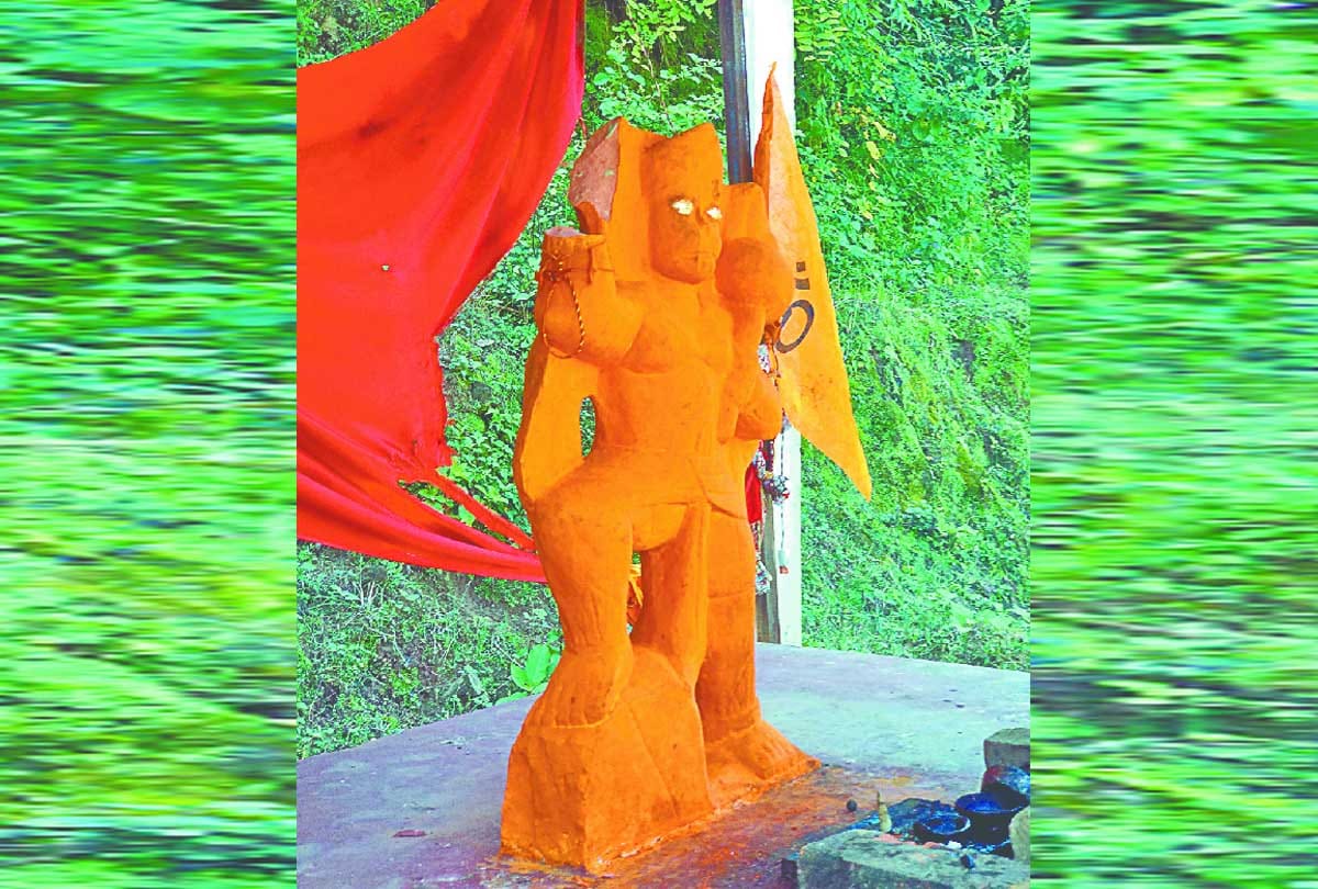 Mischievous elements ruined the idol of Bajrangbali