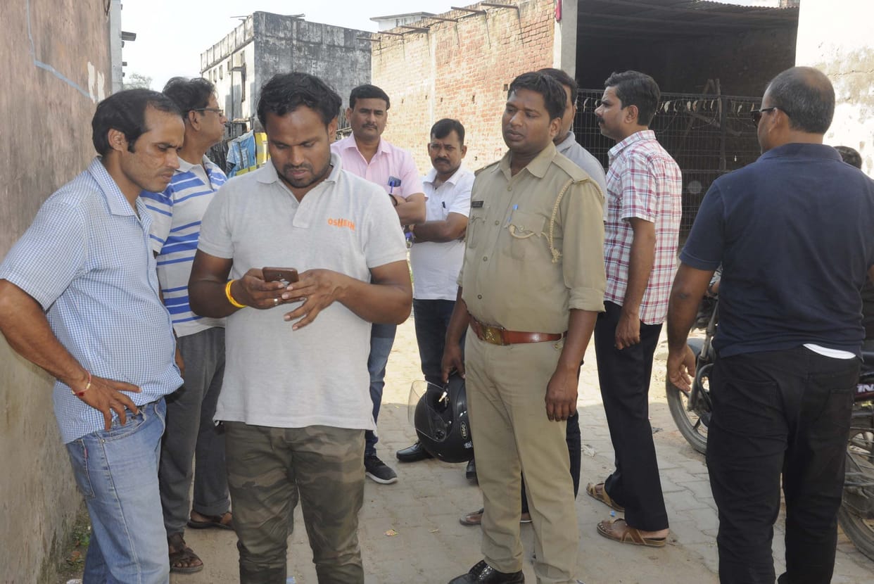 Suspected condition of area manager of pesticide drug company in BJP leader's lodge