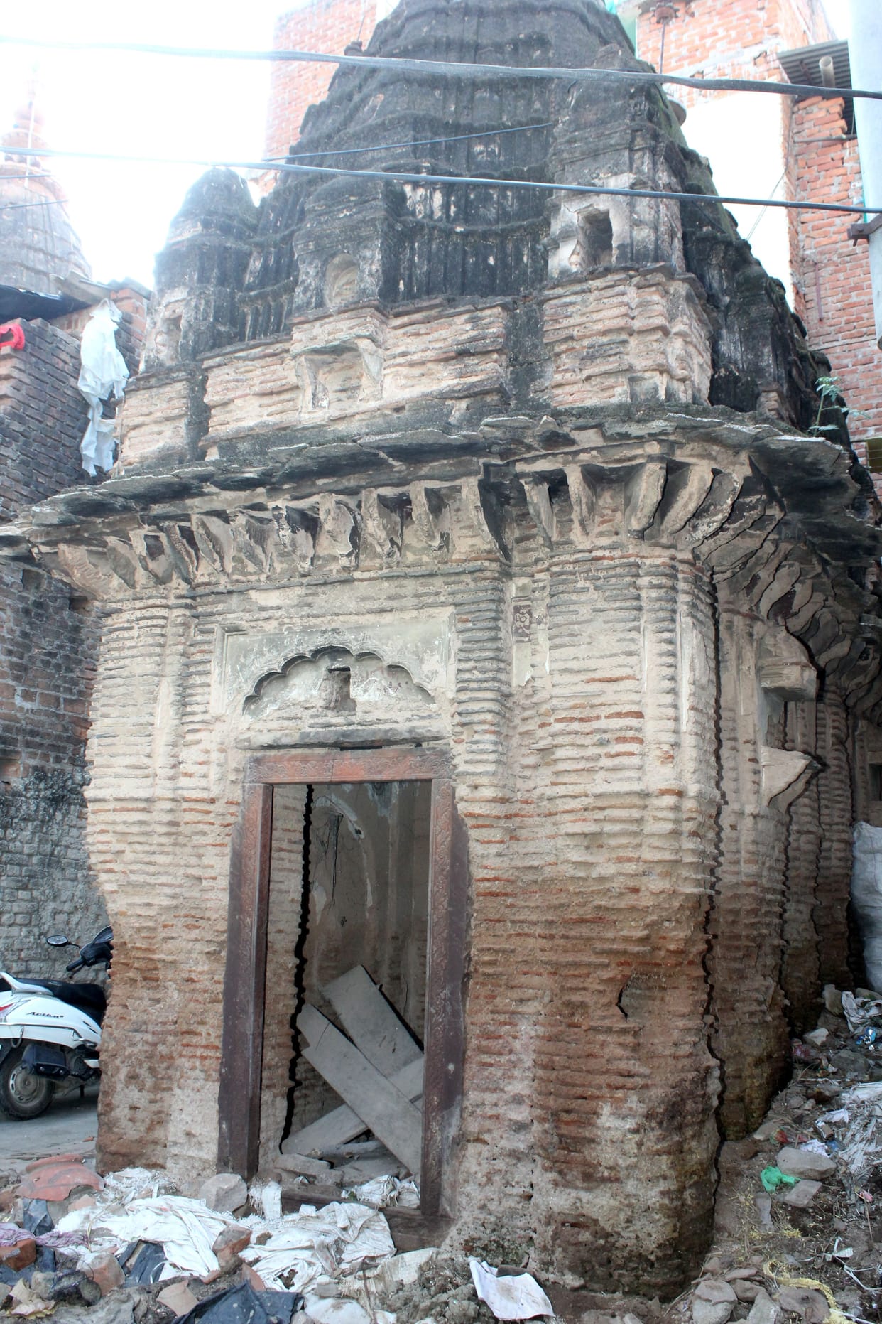 up government protect old temple