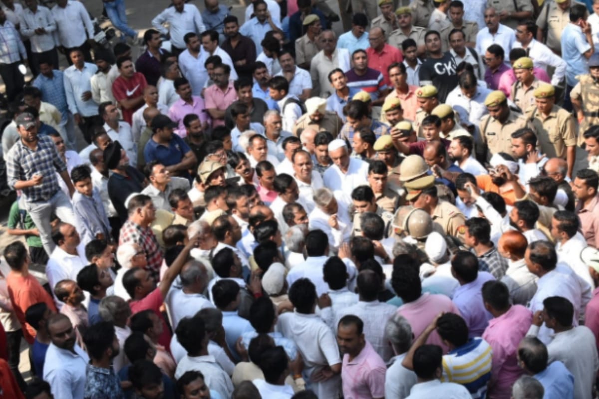 Bjp leader Darasingh shot dead by miscreants in Deoband saharanpur