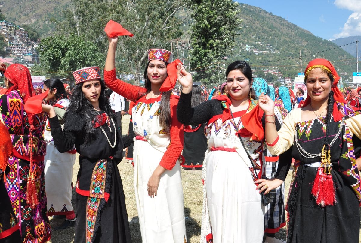 International Kullu Dussehra four Thousand women Mahanati gave message of swachhta and poshan