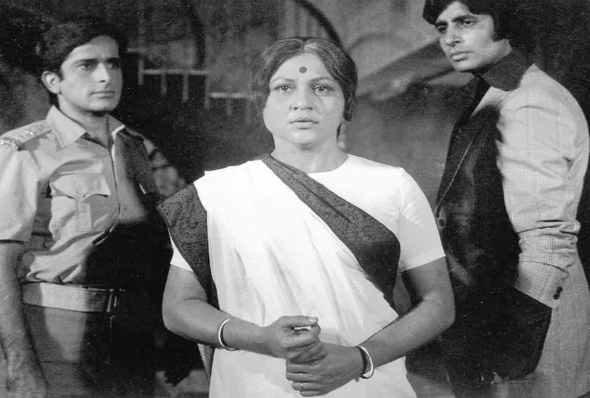 Nirupa Roy Death Anniversary She portraying character roles of the Indian mother