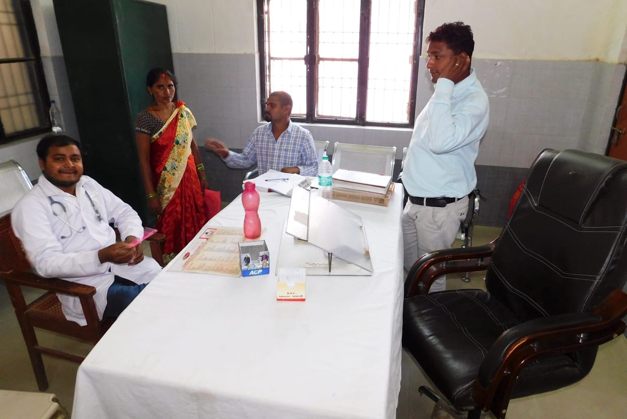 OPD is handling intern, doctor absent