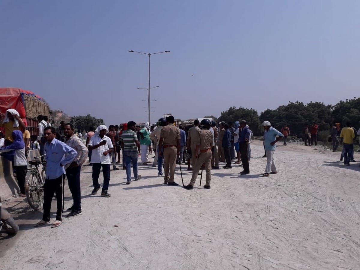 Why villagers stopped vehicles at Dafi toll plaza