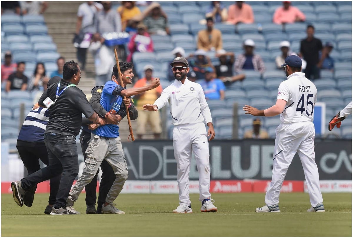 INDvSA Fan breaks security and enter the Pune Stadium to meet Rohit Sharma