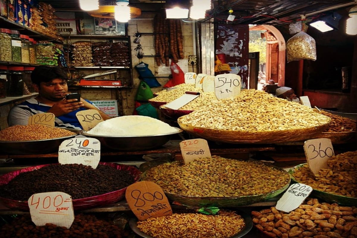 visit asia's largest spice market situated in Delhi this weekend
