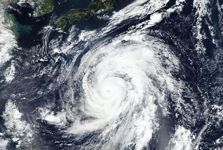 Flights Cancelled, Schools Closed in Taiwan due to Typhoon Koinu News updates