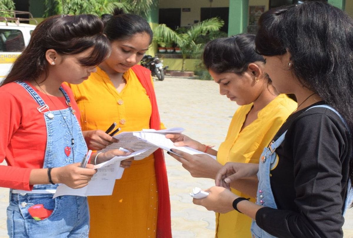 Apply for scholarship now till 21 March