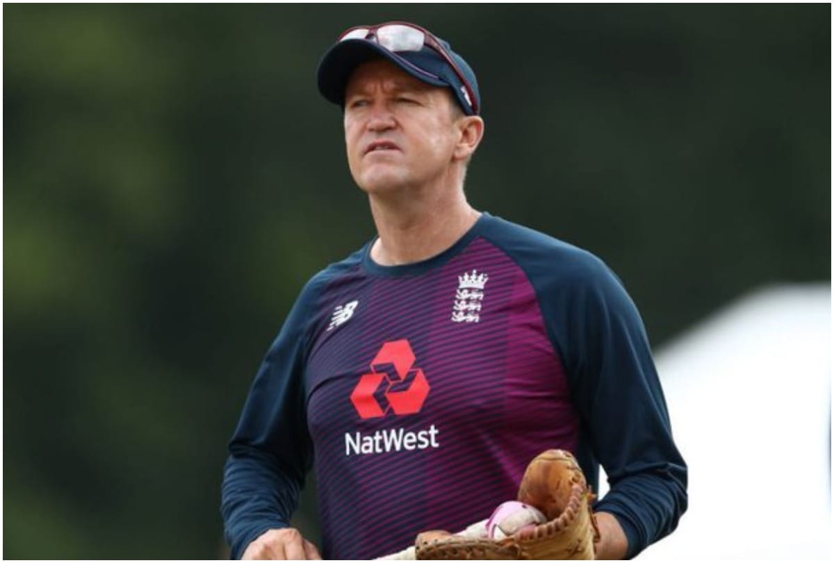 Andy Flower to leave England cricket after 12 year association