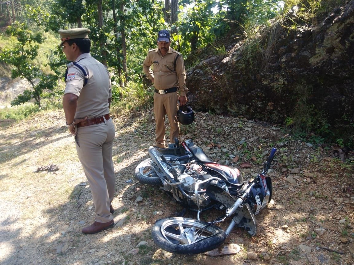bike coiiides with coal tanker, two injured