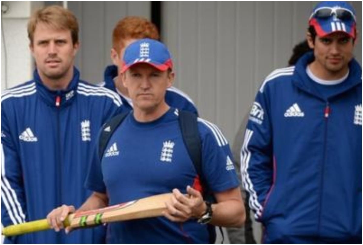 Andy Flower to leave England cricket after 12 year association
