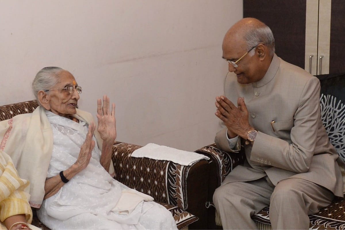 President Ramnath Kovind met with PM Modi mother Hiraben Modi in Gujarat