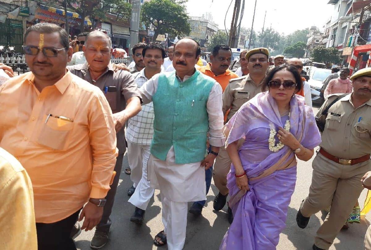 Hema Malini held padyatra for swachh bharat mission in mathura