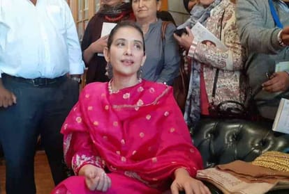 khushwant singh literature festival kasauli discussion over article 370