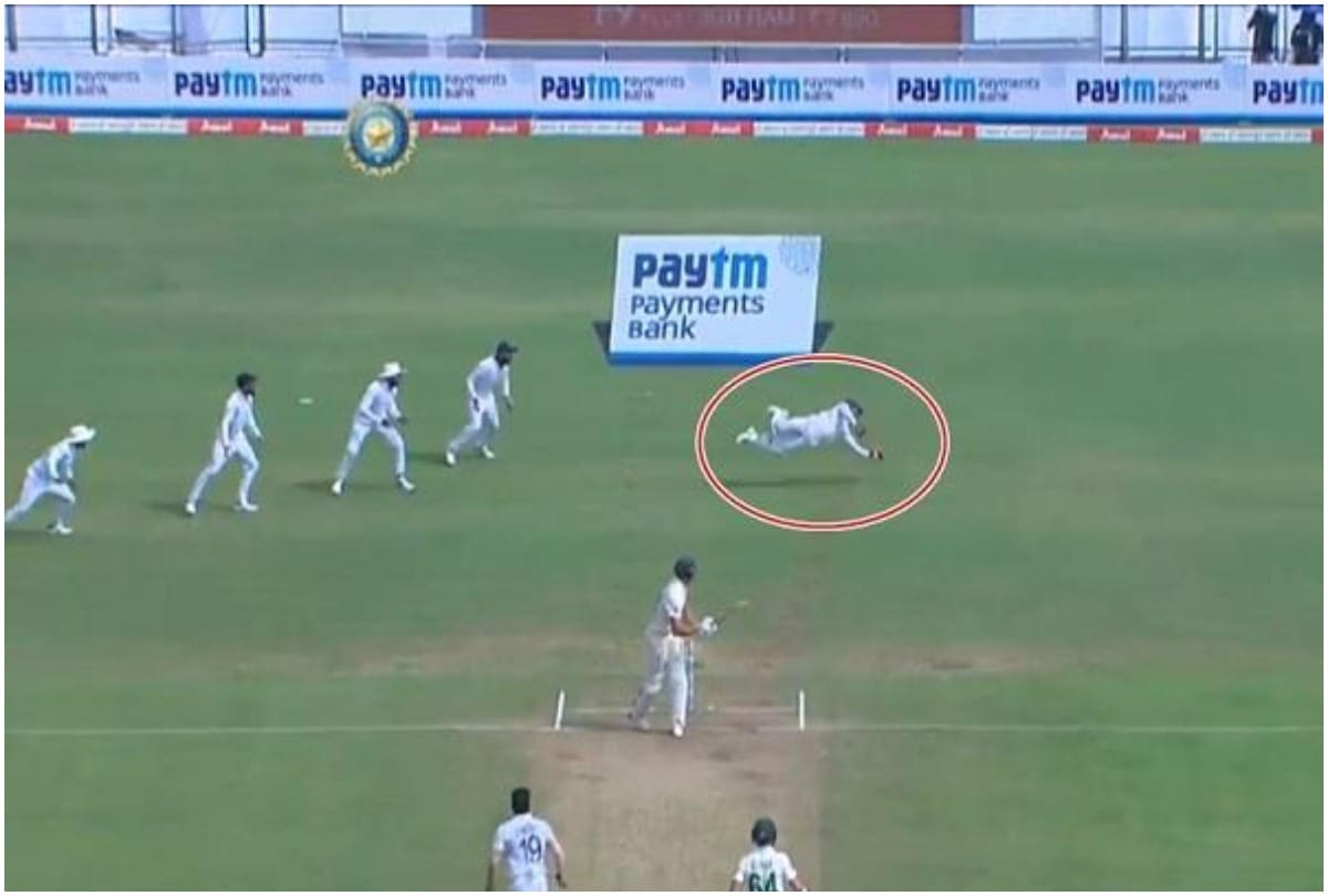 Watch India vs South Africa Wriddhiman Saha Takes One Handed Stunning catch On Day 4
