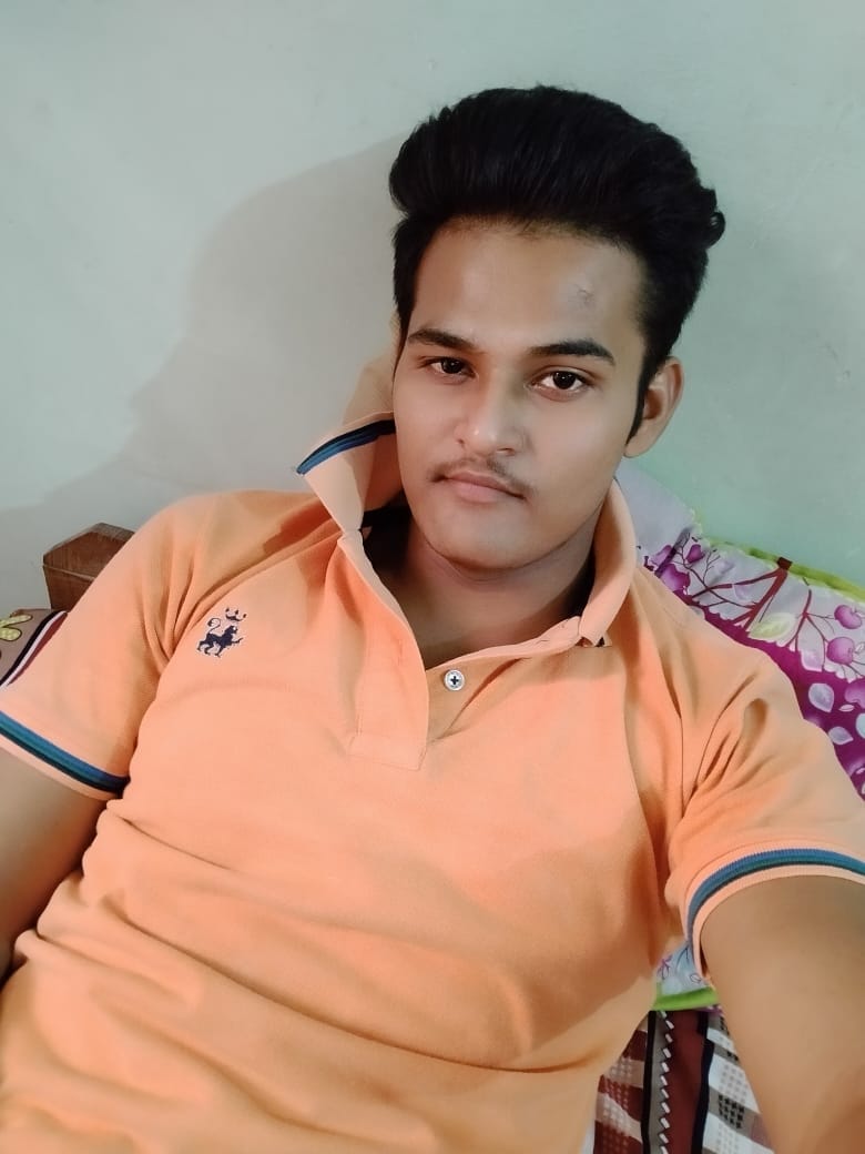 sadak hadse me do pariwaro ke bujh gaye diye
