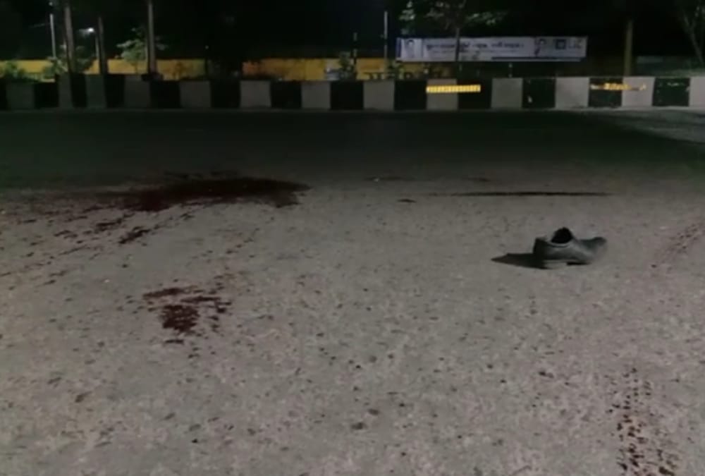 Three fall down from a flyover in Vibhutikhand in Lucknow.