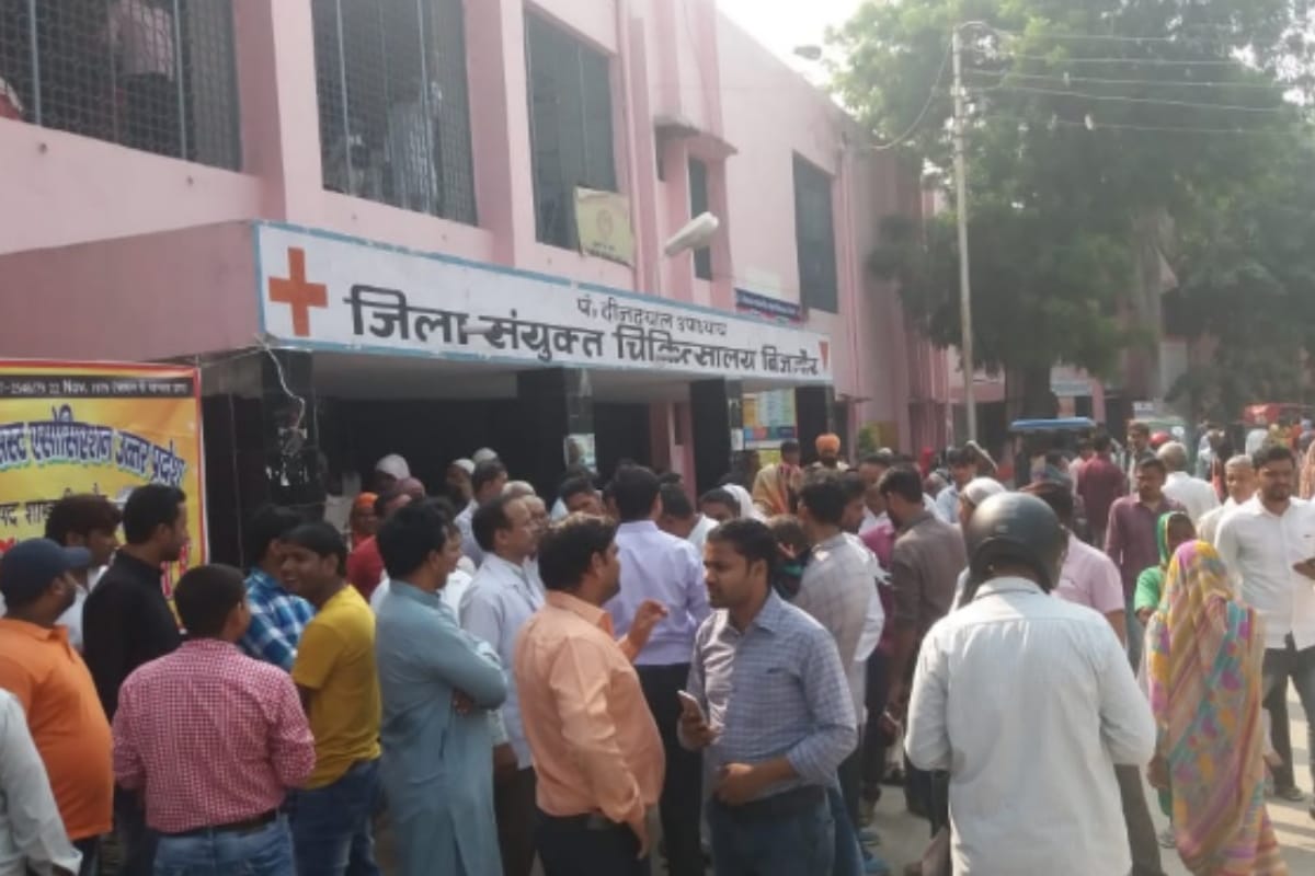 BJP MLA husband Aishwarya chaudhry beaten case, doctors strike in bijnor