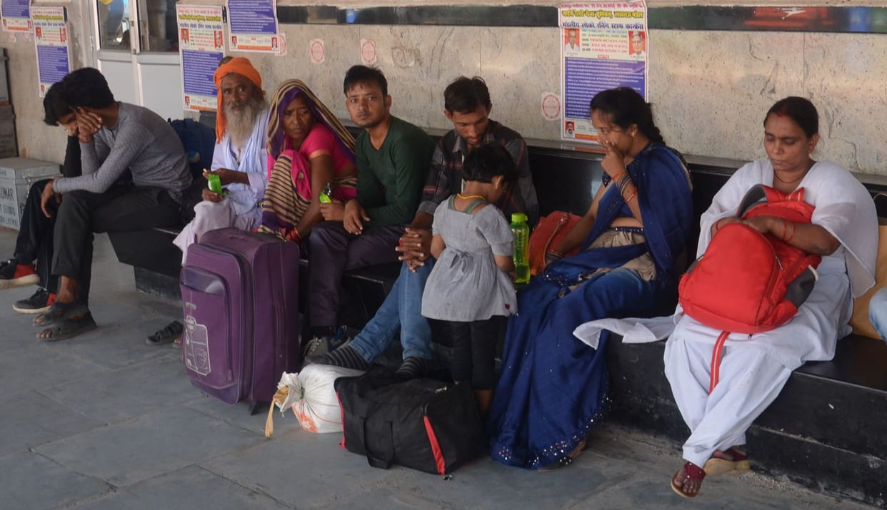 Janata Express and Punjab Mail train did not come, passengers were suffering
