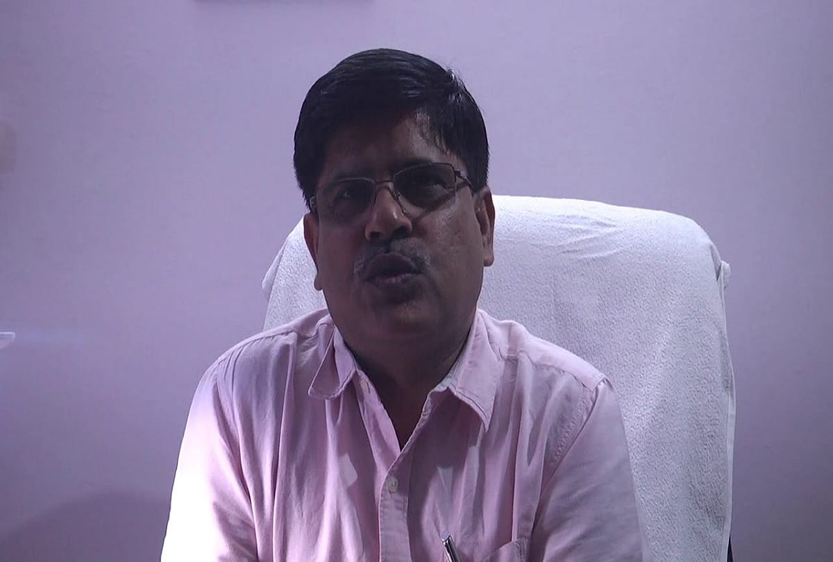 Maharajganj DM suspended for decreasing numbers of animals in Gaushala