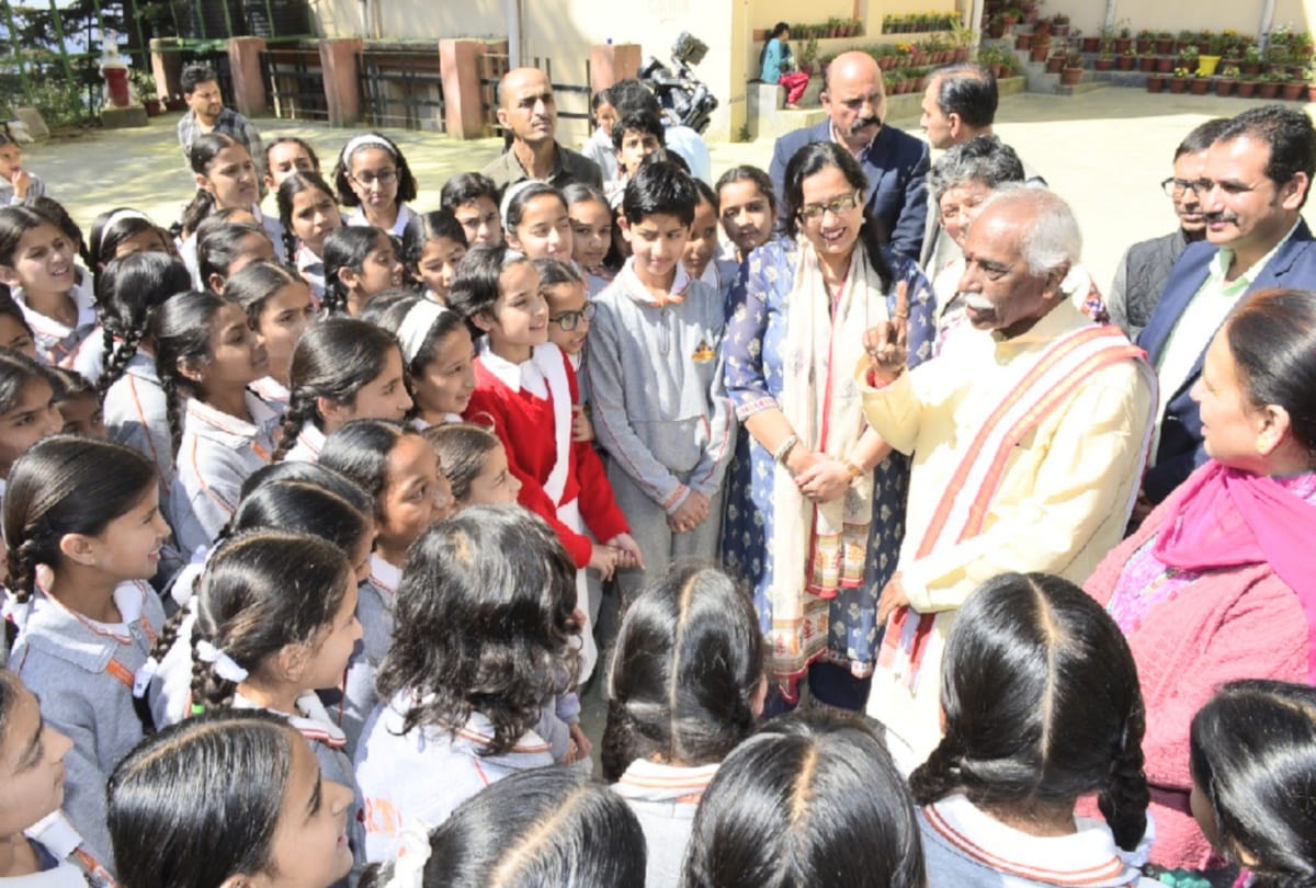 Governor inspects Portmore School shimla, teaches history to girls