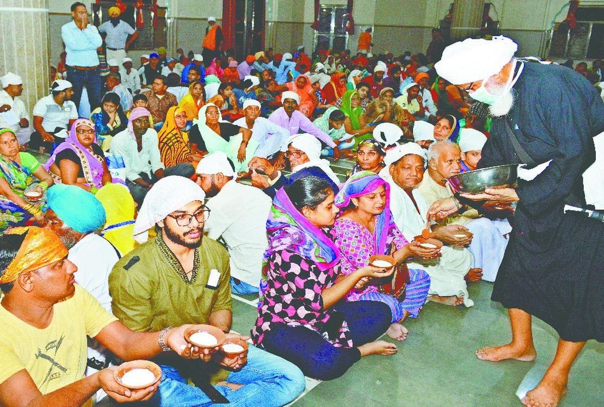 Guru Teg Bahadur stayed for nine days in Gurdwara Guru ka Taal