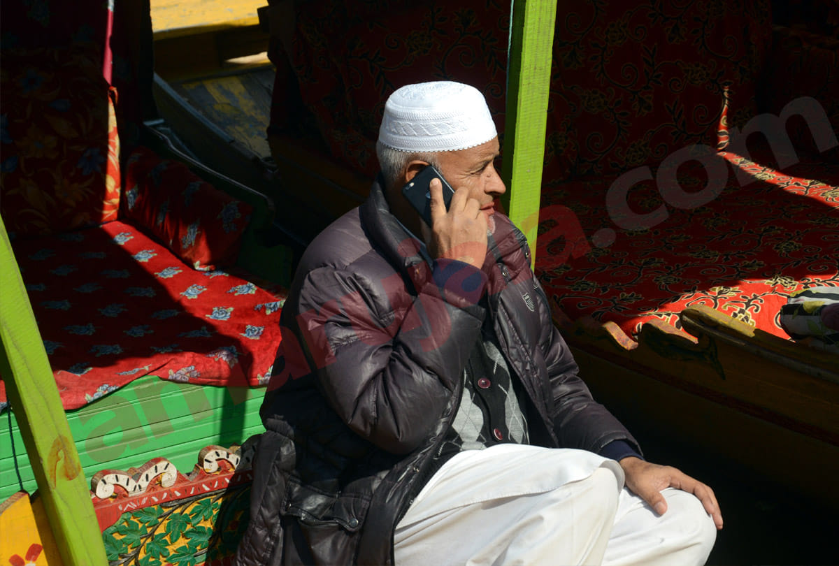 postpaid mobile service started in kashmir but Outgoing service stop due to non-submission of bill