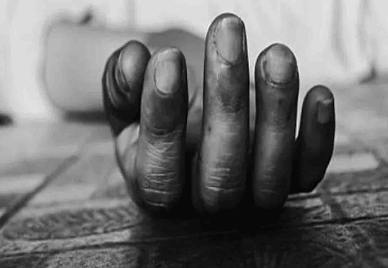 A mutilated body of a girl found on a railway track