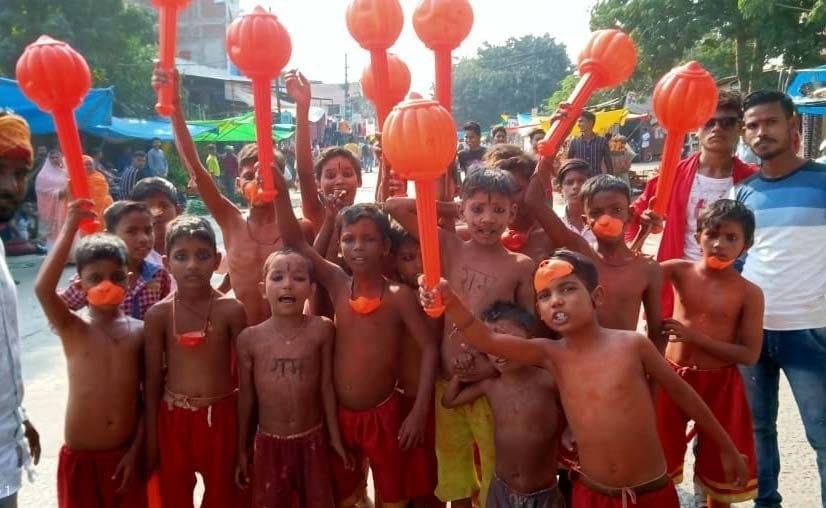 bhakti geeton ke saath nikalee maharshi vaalmeeki kee shobhaayaatra