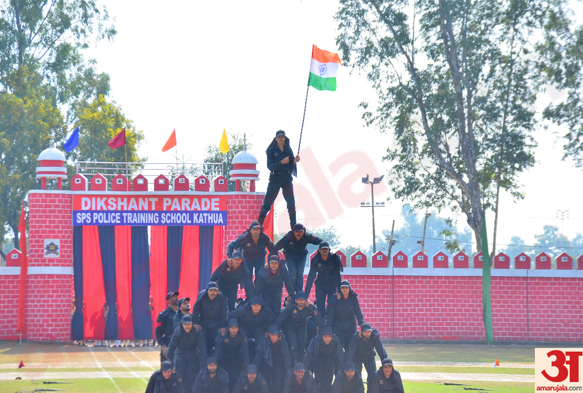 jammu kashmir police passing out parade in kathua, governor satyapal malik take the salute