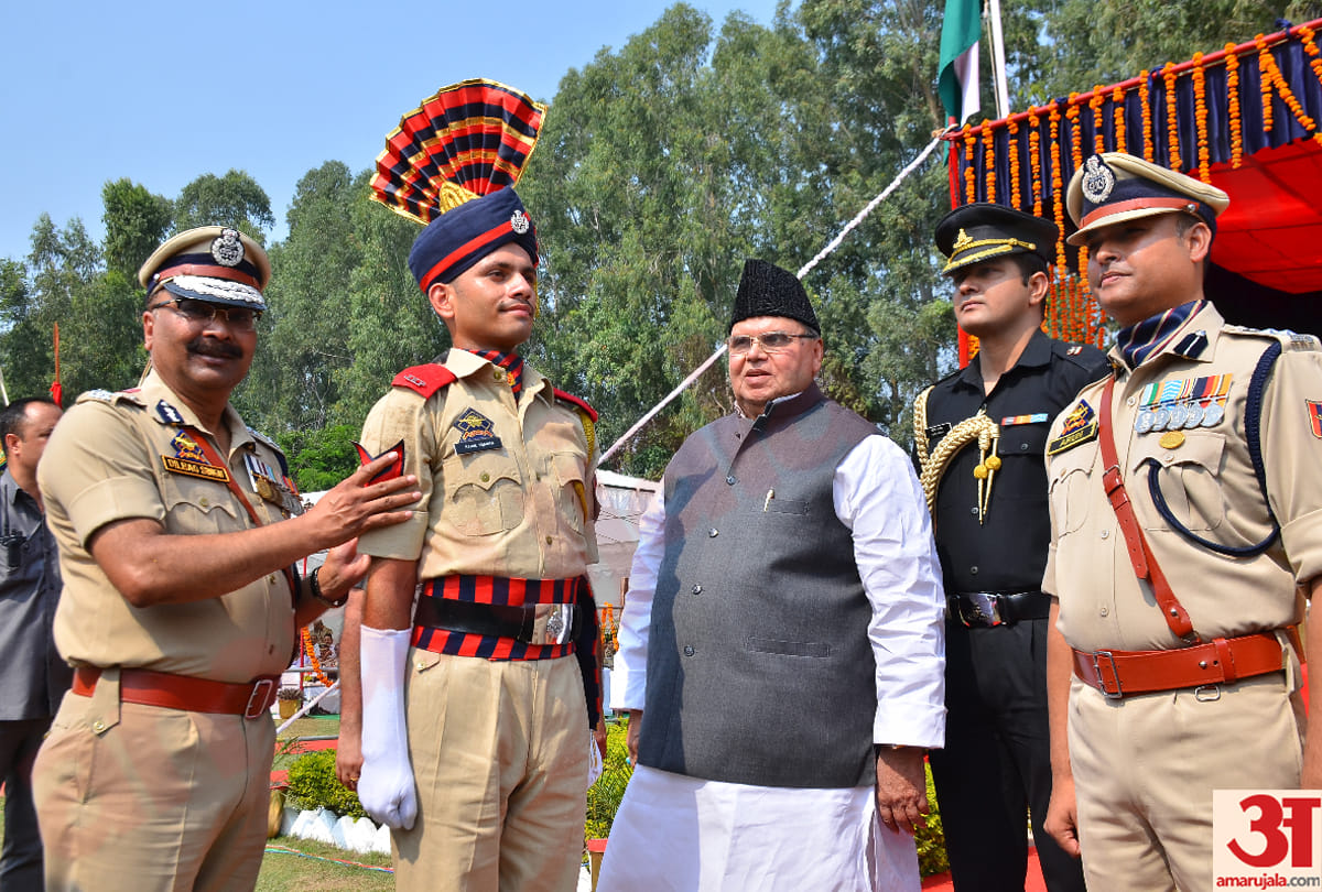 jammu kashmir police passing out parade in kathua, governor satyapal malik take the salute