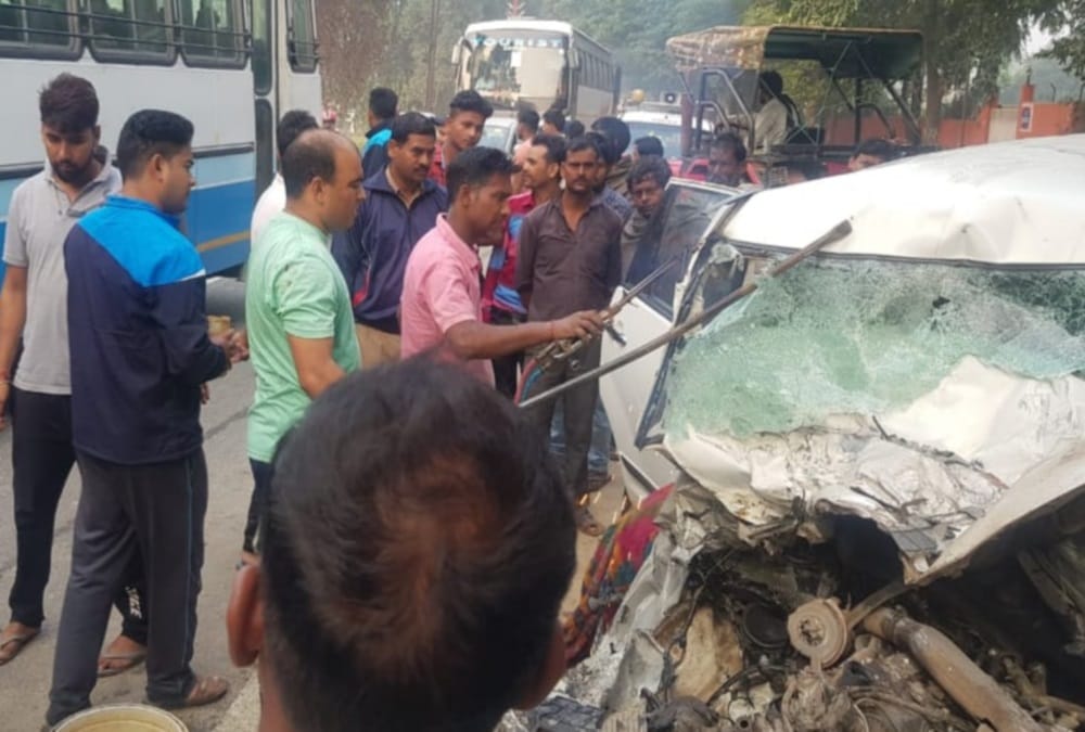 Three Friends Killed in Truck and Innova collide During Going For Picnic in roorkee