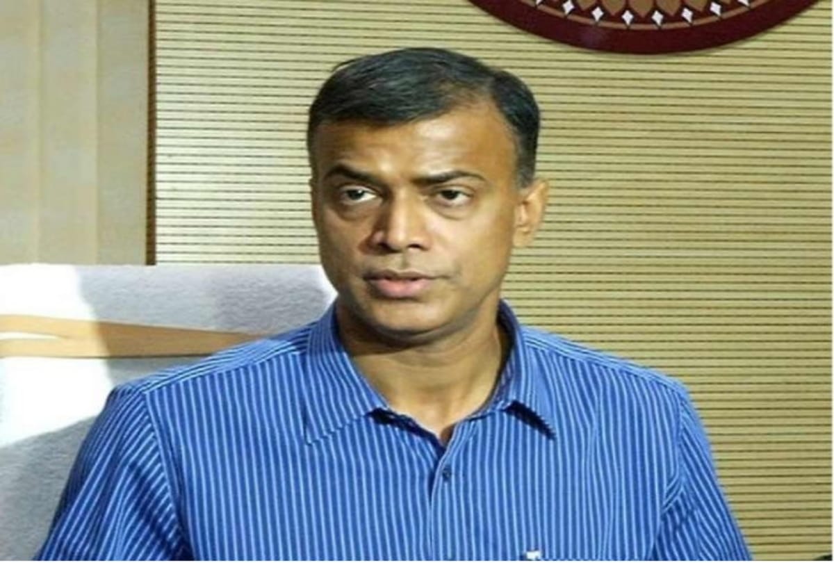 Anand Kishore removed from the post of Patna Commissioner