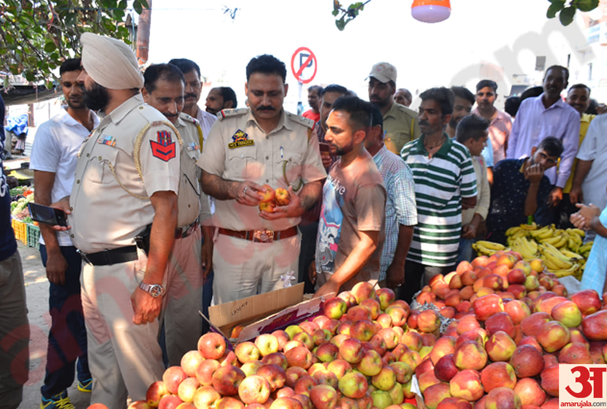 Anti-country slogans, demonstrations, written on apple to spoil the atmosphere in Jammu and Kashmir