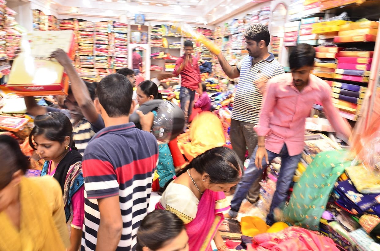 Ravishing in markets due to Karva Chauth