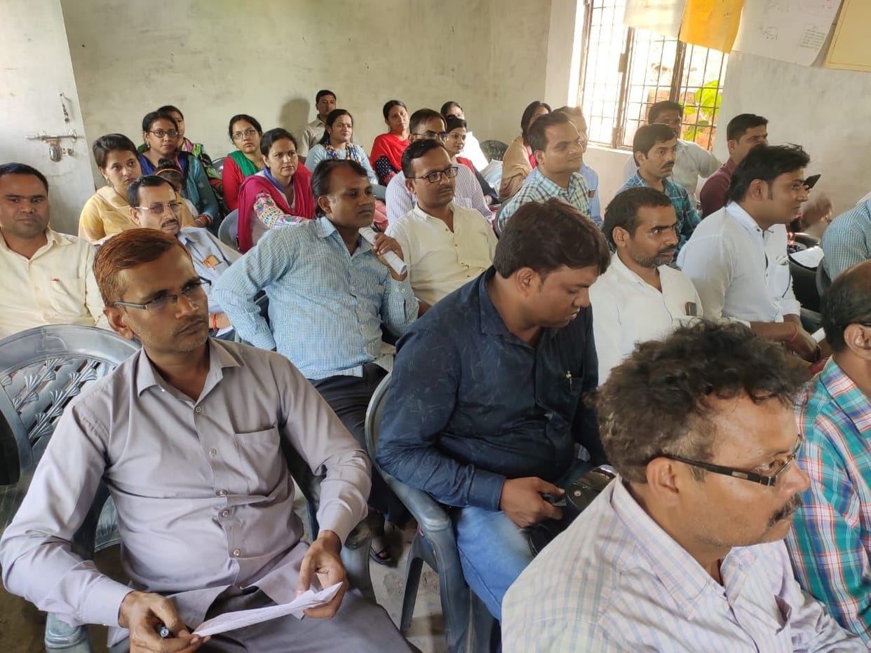 Computer education will also be given in Sanskrit schools