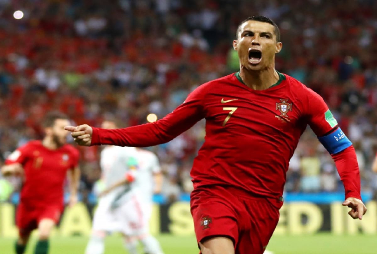 Cristiano Ronaldo second footballer to score 100 international goal