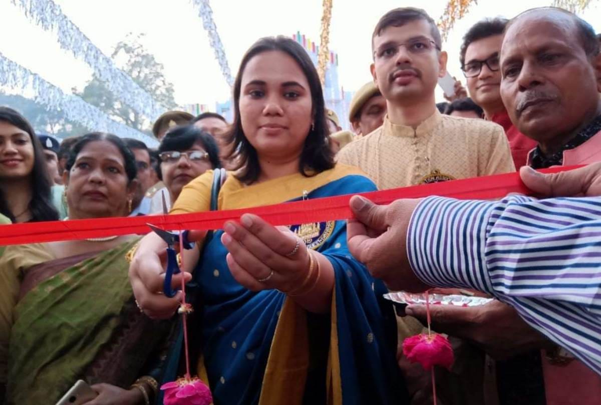 dewa mela inaugurated in barabanki by dm's wife ias sheetal verma