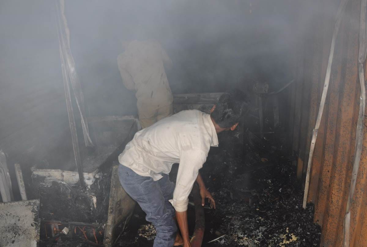 fire in restaurant in lucknow