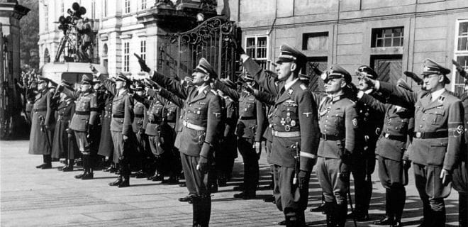 hitler in prague castle and nazis take czechoslovakia history